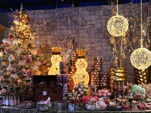Christmas Home & Office Decoration Ideas in Dubai | Flowers, Balloons & Gifts